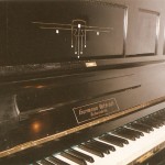 Pianino koncertowe widok z przodu