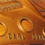 rama żeliwna z nazwą producenta Carl Dorr