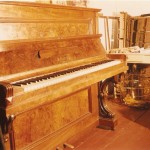 pianino Kreutzbach widok z przodu