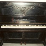 pianino Bartholme Berlin od przodu